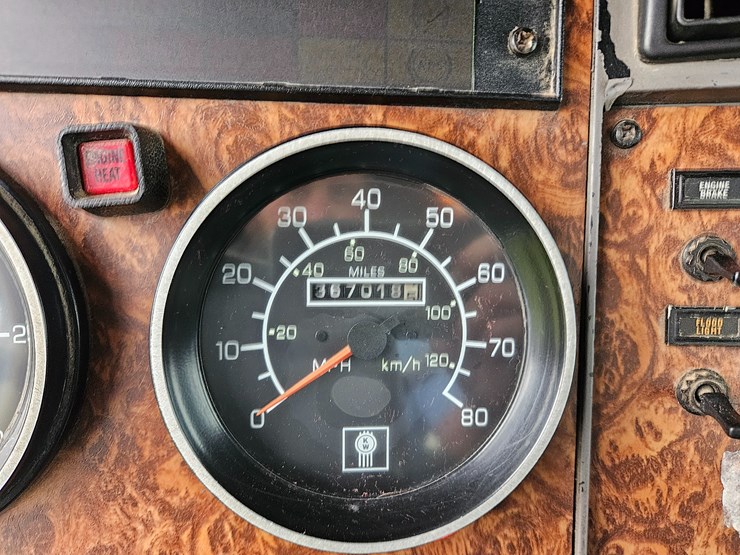 kenworth-t300-image-59