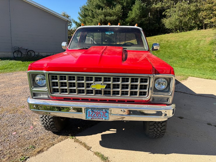 chevrolet-cheyenne-10-image-2