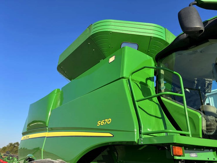 john-deere-s670-image-21