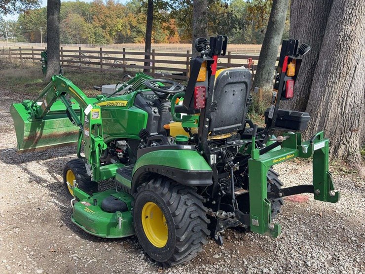 2023-john-deere-1025r-image-5