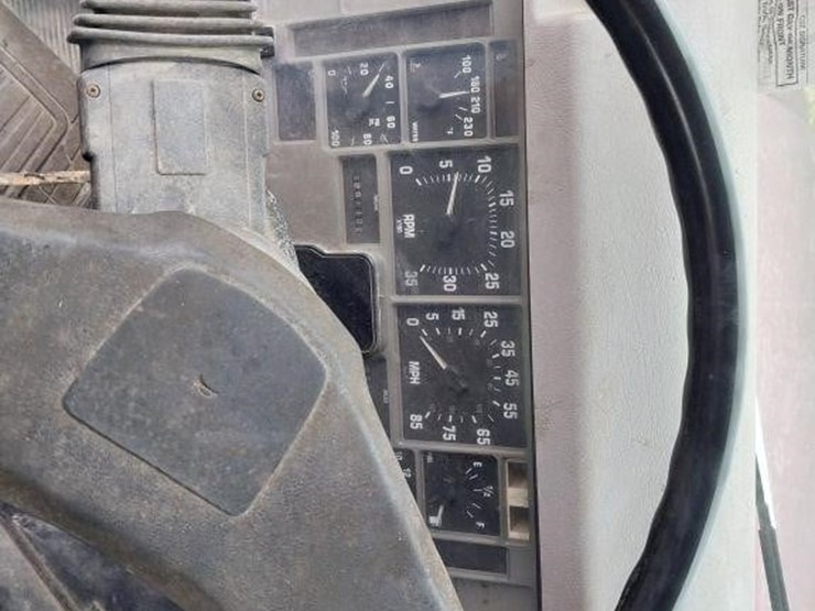 1994-international-9000-image-14