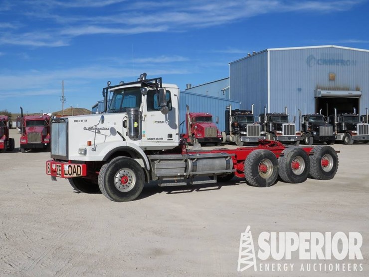 (x)-(5-4)-2013-western-star-w4900-3-axle-heavy-ha...-image-1