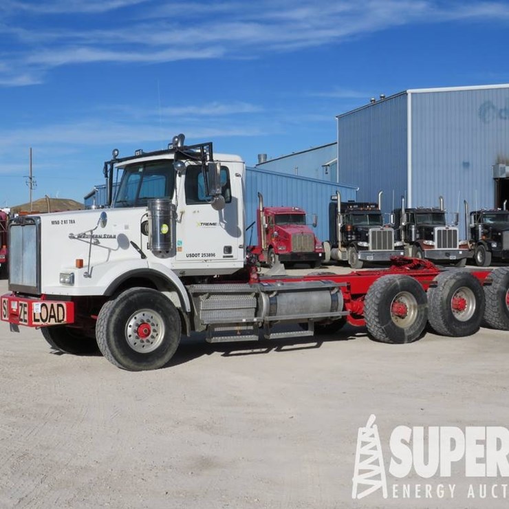 (x) (5-4) 2013 WESTERN STAR W4900 3-Axle Heavy Ha...