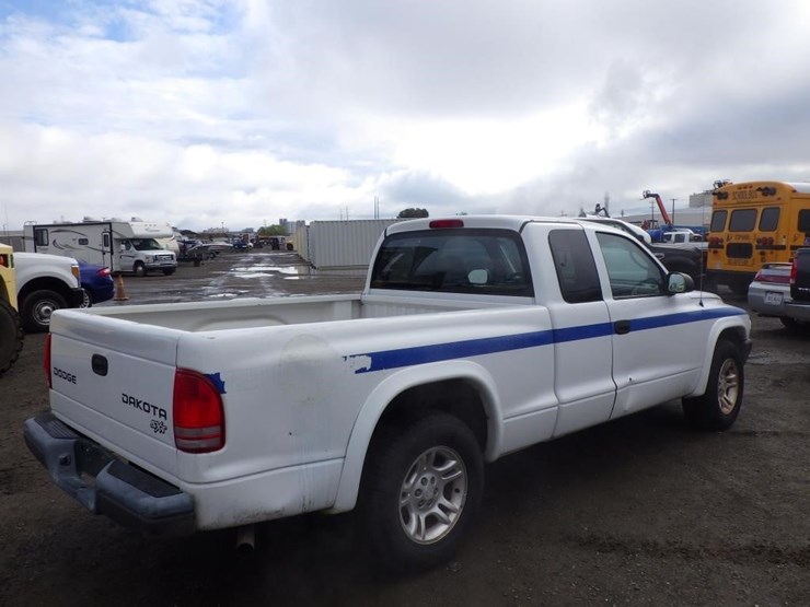 2004-dodge-dakota-image-3