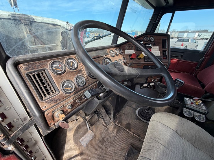 national-1100-image-44