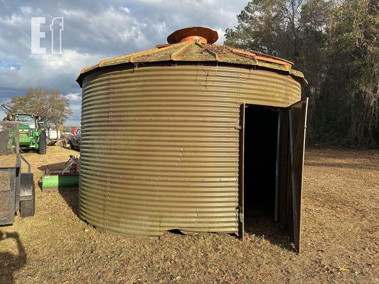 grain-bin---approx.-14'-across-61-image-1