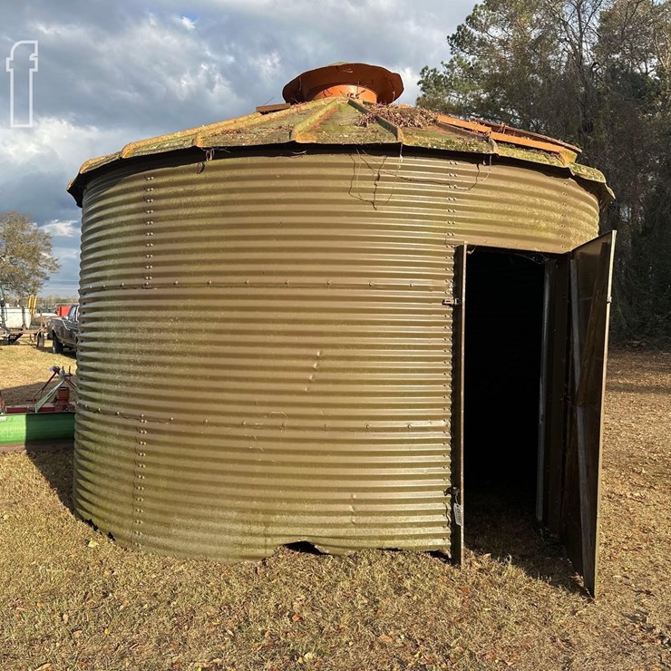 GRAIN BIN - APPROX. 14' ACROSS 61