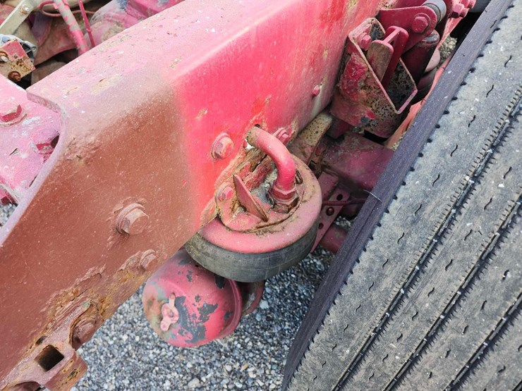 2011-kenworth-t800-image-11