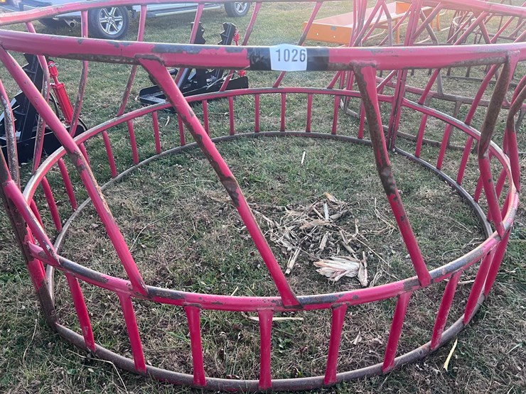 #1026-•-used-round-bale-ring-image-1
