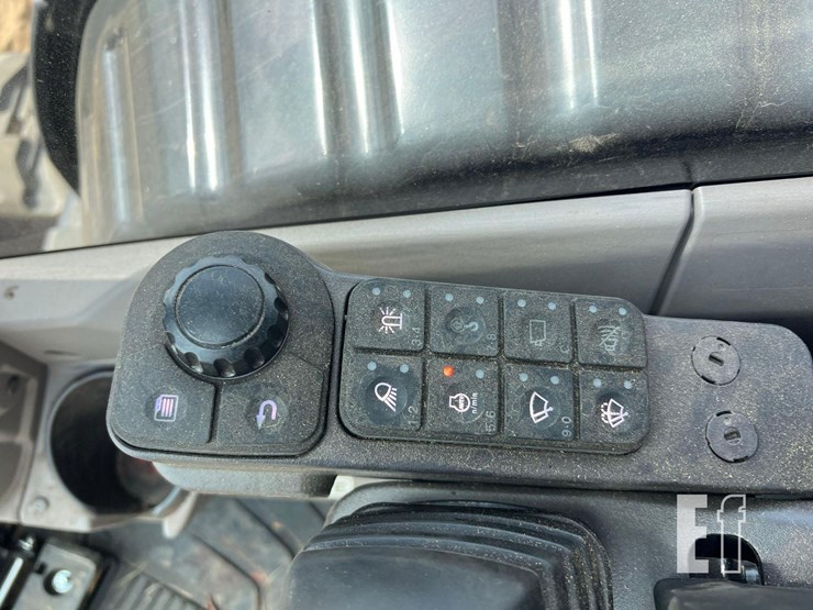 kubota-kx057-5-image-29