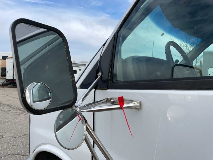 chevrolet-express-3500-image-44