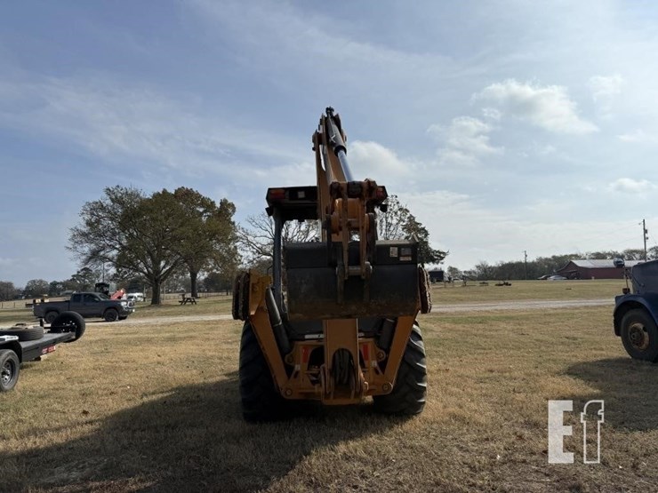 2014-case-580n-image-6