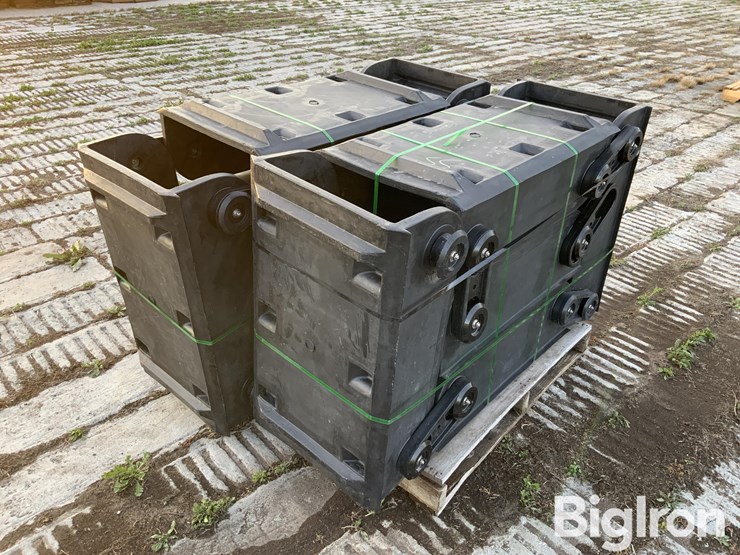 raaft-pivot-tire-tracks-image-7