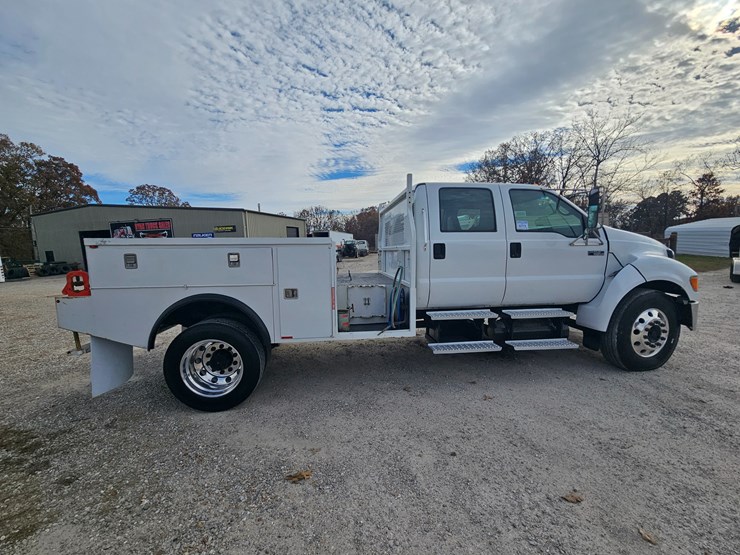 ford-f650-image-18
