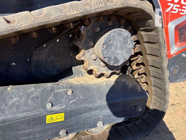 2018-kubota-svl75-3-image-11