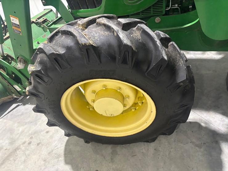 john-deere-6115d-image-9