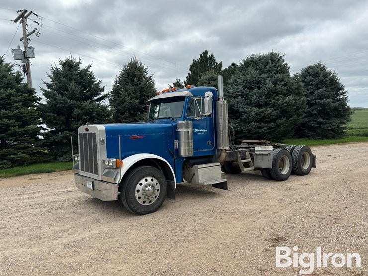 2000-peterbilt-379-image-1