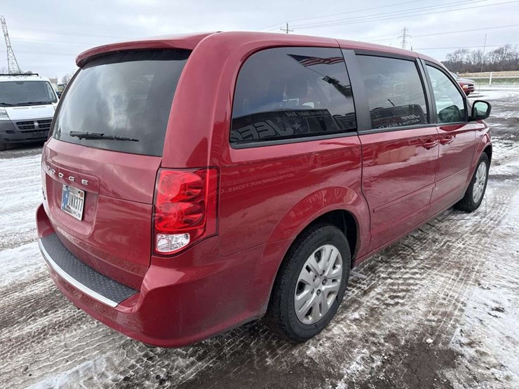 2014-dodge-caravan-image-5