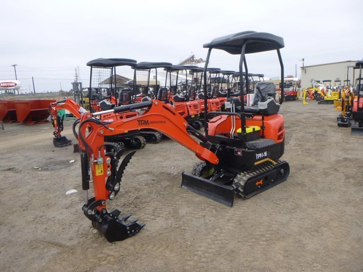 2025-tpm-16-hydraulic-excavator-image-1