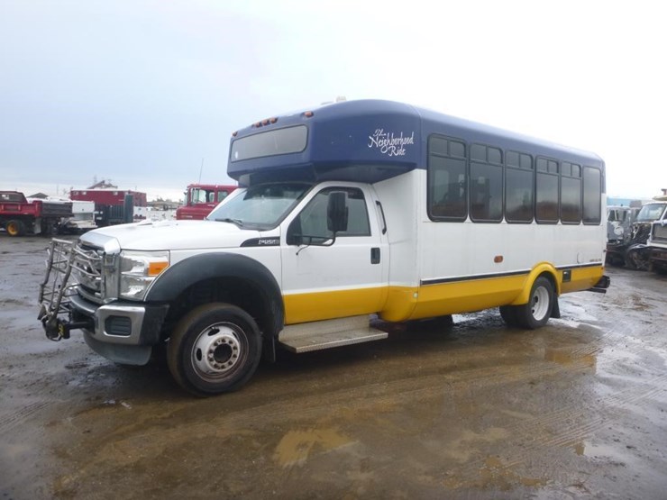 2015-ford-f550-image-1