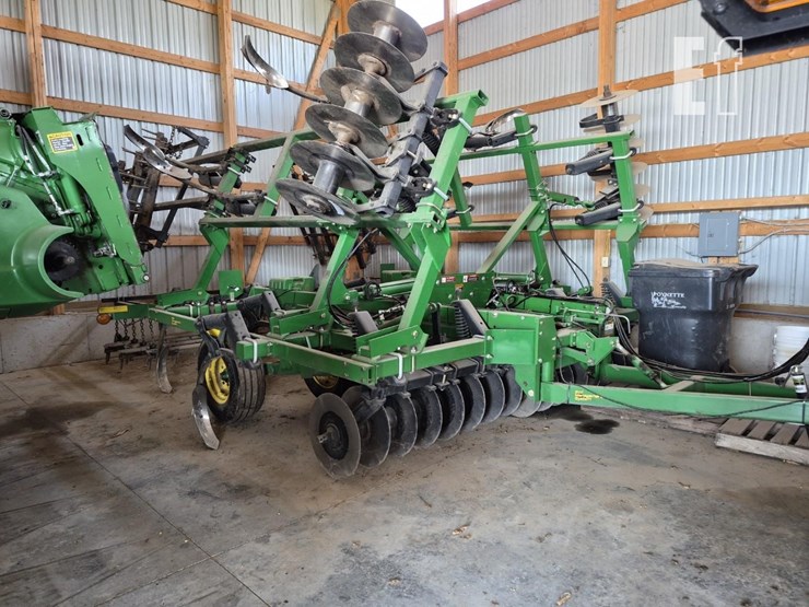 john-deere-714-image-2