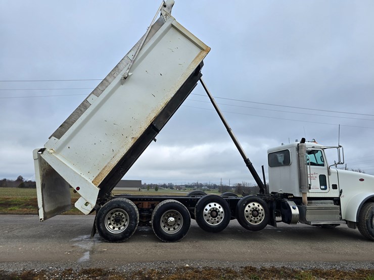 peterbilt-367-image-71