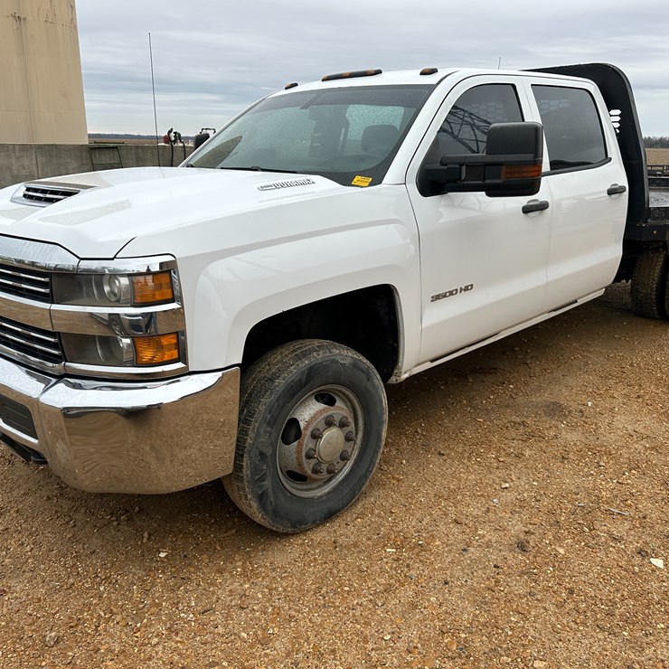 2017 CHEVROLET 3500HD