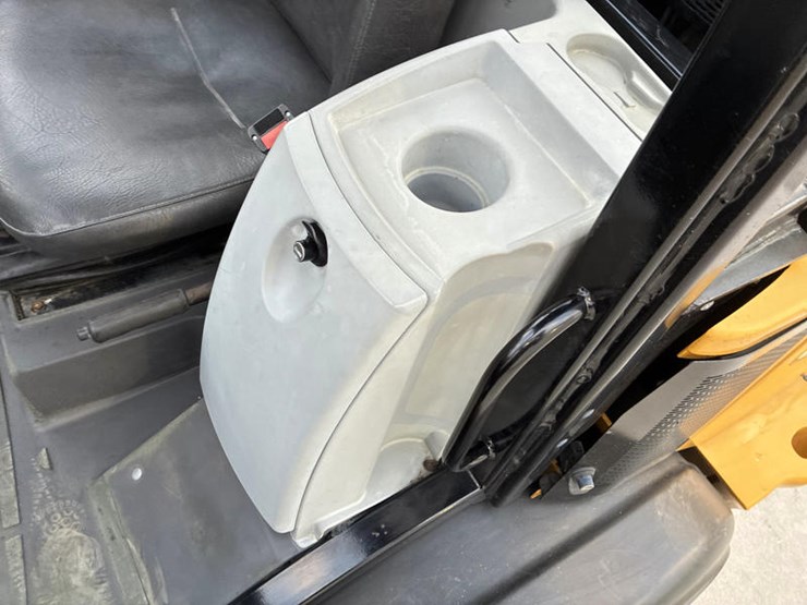 caterpillar-906m-image-58