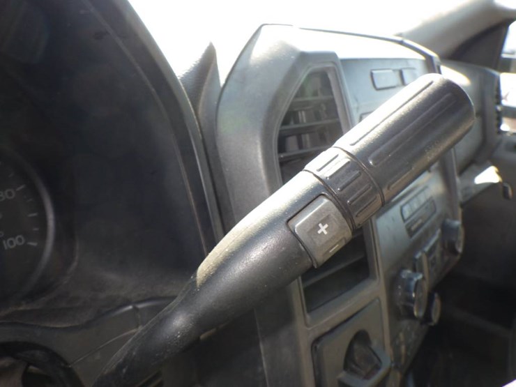 ford-f450-xl-image-17