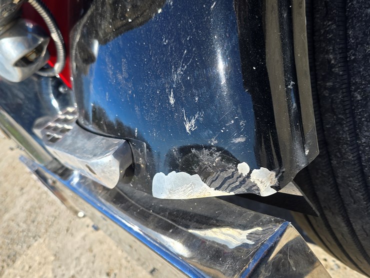 2005-peterbilt-379-image-56