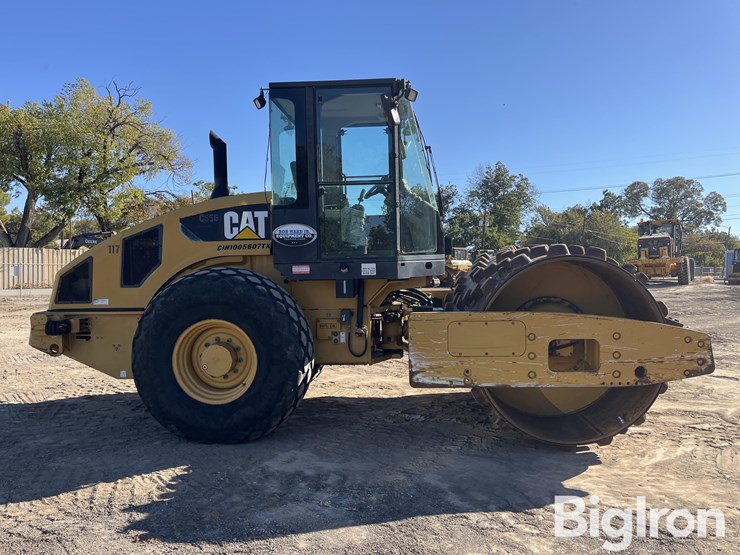 caterpillar-cs56-image-4