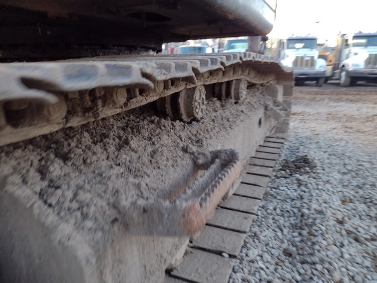 volvo-ec160b-lc-image-26