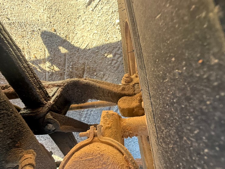 mack-r686st-image-34