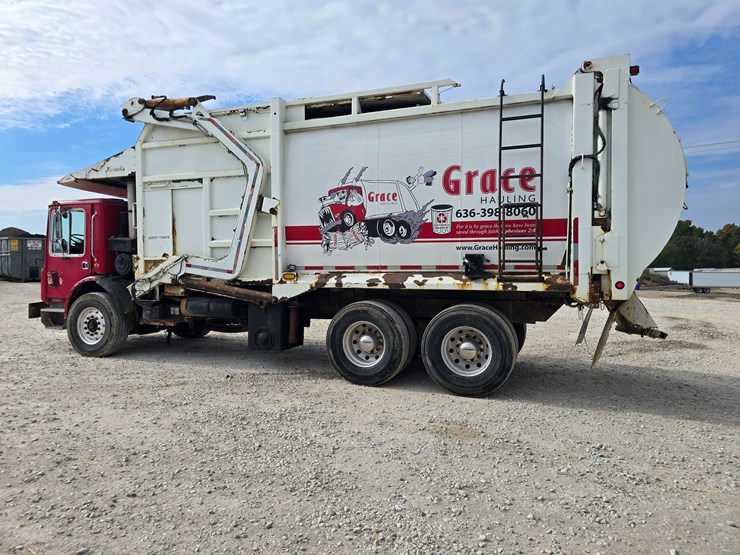 1996-mack-mr688s-image-14