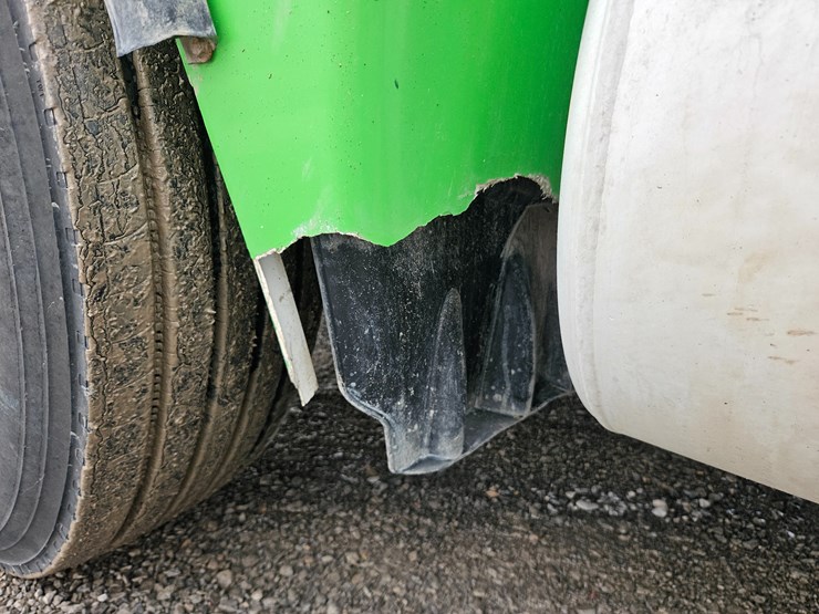 freightliner-columbia-120-image-130