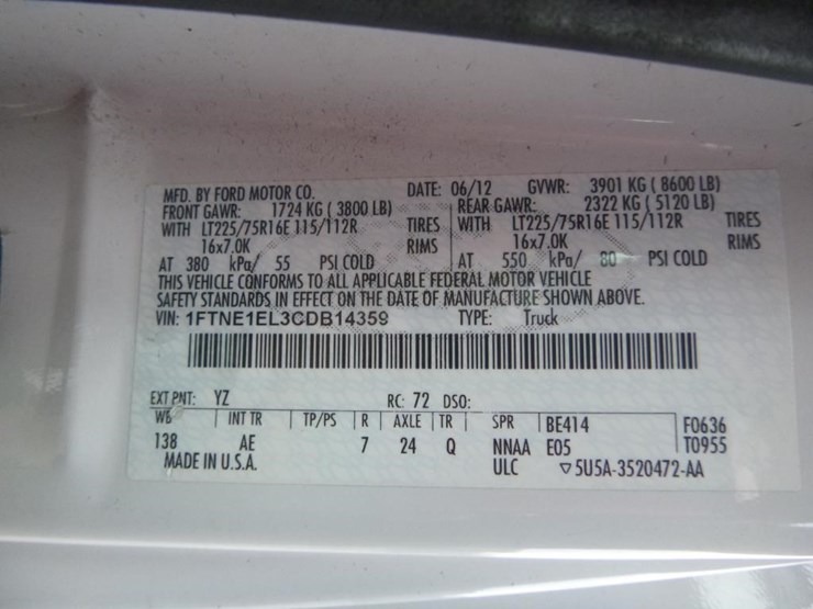 2012-ford-e150-image-19