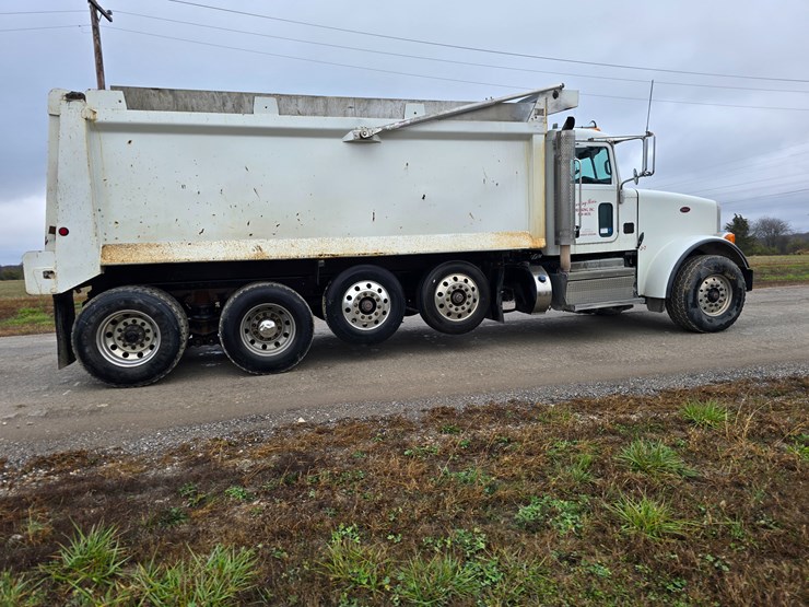 peterbilt-367-image-30