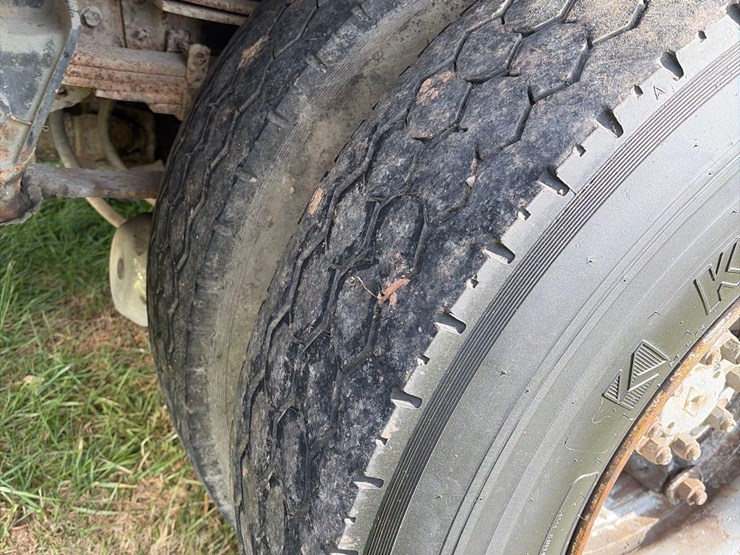 international-s1900-image-9