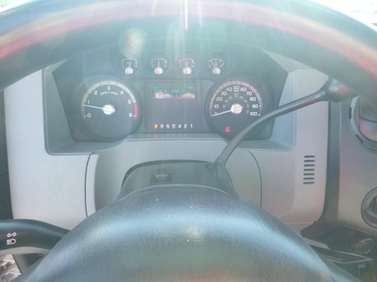 2013-ford-f650-image-16