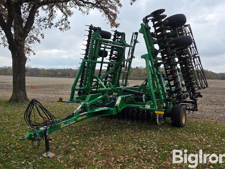 great-plains-3000tm-image-1