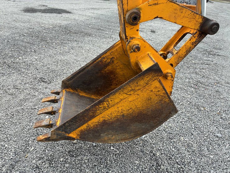 case-ih-3400-image-10