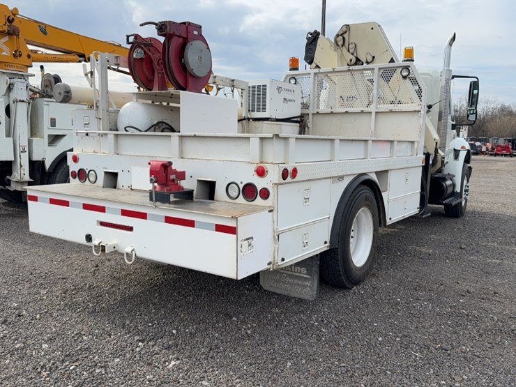 international-durastar-4400-image-8