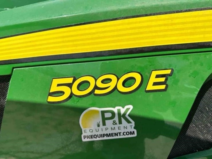 2023-john-deere-5090e-image-2
