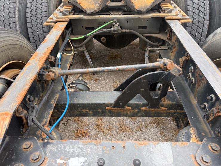 #29767-•-2018-freightliner-cascadia-tandem-axle-truck-tract-image-12