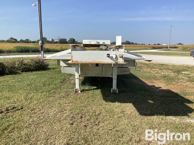 1991-homemade-32.5’-t/a-fixed-neck-lowboy-image-2