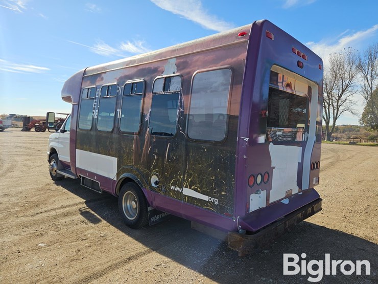2010-ford-e450-image-7
