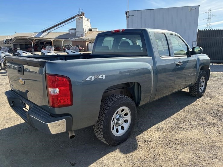 2008-chevrolet-1500-image-3