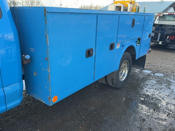 2018-ford-f350-image-16