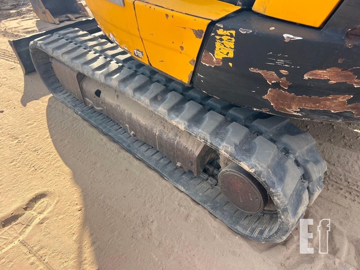 jcb-8029cts-image-21