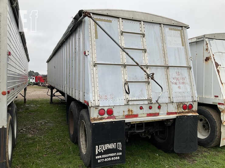 merritt-40-ft-image-5